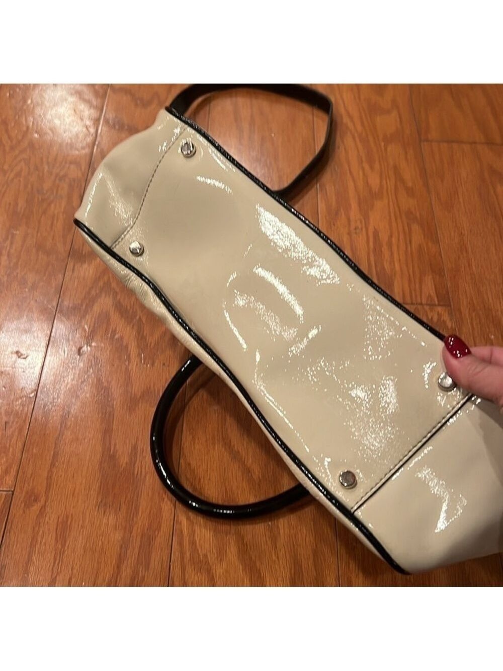 Kate spade cream and black patent leather bow detail crossbody shoulder bag - Picture 9 of 13